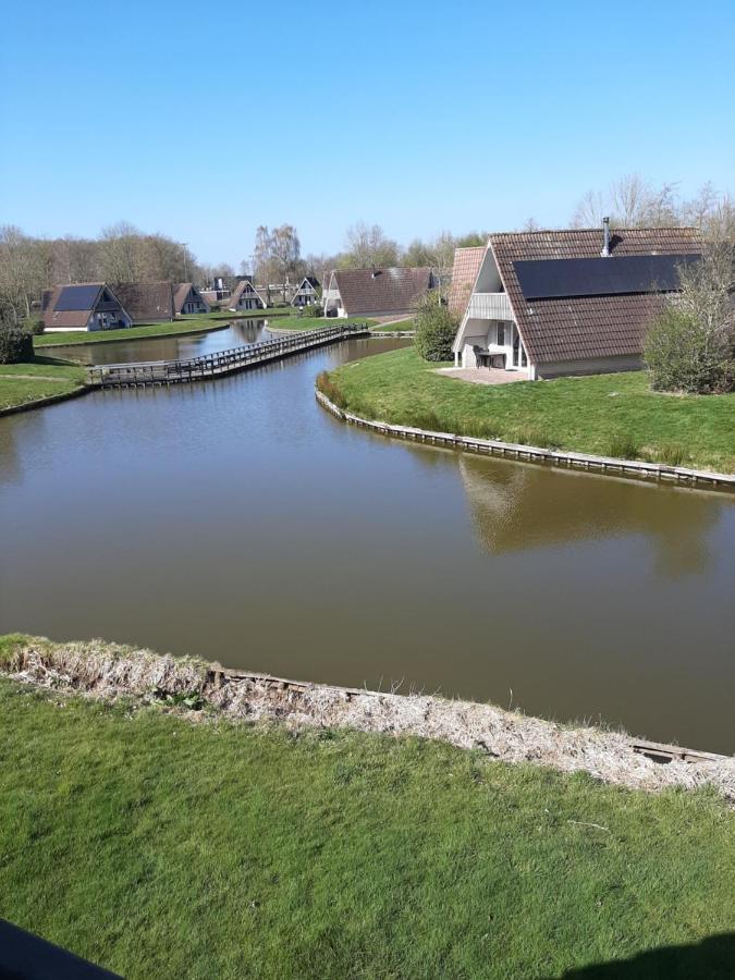 De Waterlelie Gezellig En Sfeervol Aan Het Water Vila Gramsbergen Exterior foto