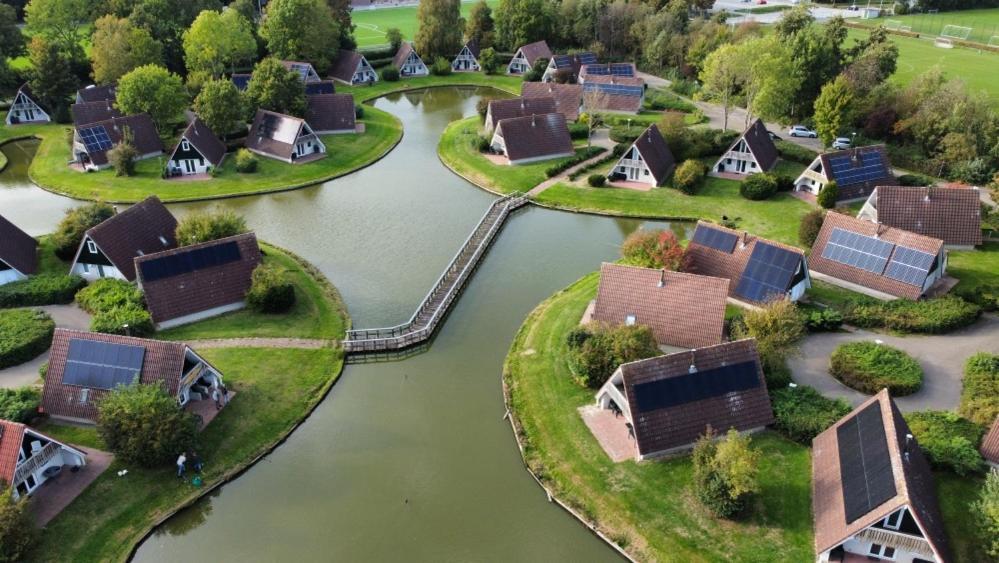 De Waterlelie Gezellig En Sfeervol Aan Het Water Vila Gramsbergen Exterior foto